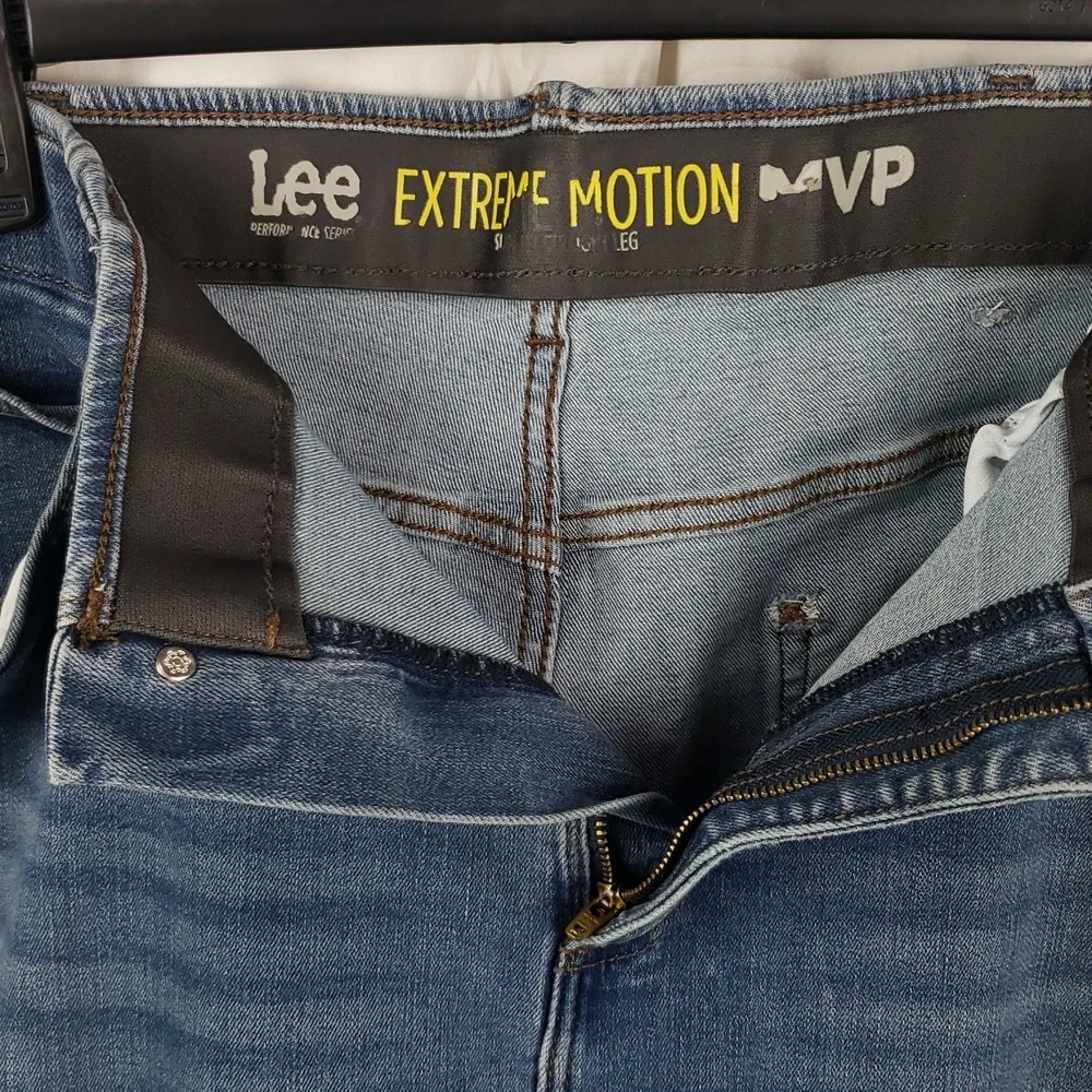 Lee Men's 40X30 Slim Fit Straight Leg Blue Jeans